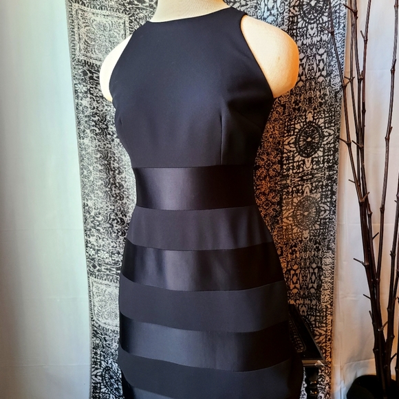 Laundry By Shelli Segal Dresses & Skirts - LAUNDRY SHELLI SEGAL...BEAUTIFUL DRESS..